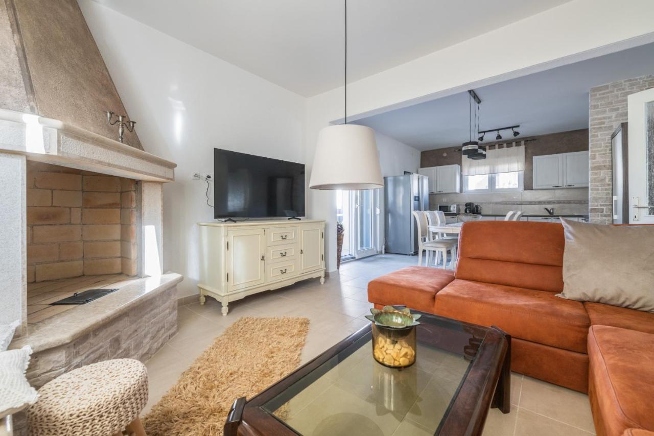 Villa Daniel Pula Ngoại thất bức ảnh