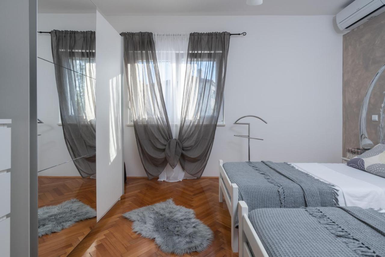 Villa Daniel Pula Ngoại thất bức ảnh